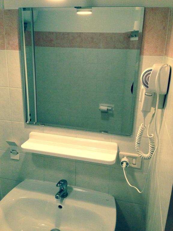 Le Charme House 2 Bed & Breakfast 2*